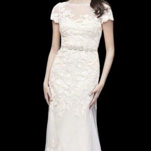 Ivory Capped Sleeve Wedding Dress
